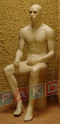 équipement pour magasin mannequins cintres stands accessoires Pologne